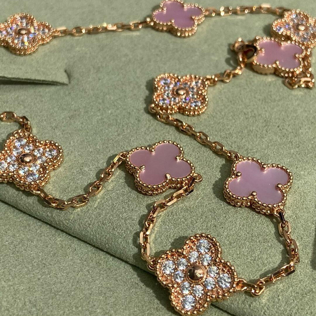 [Cadisa]CLOVER 10 MOTIFS DIAMOND PINK MOP NECKLACE