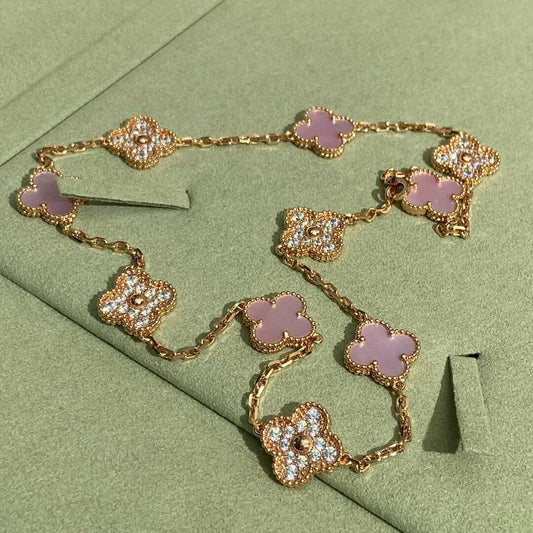 [Cadisa]CLOVER 10 MOTIFS DIAMOND PINK MOP NECKLACE