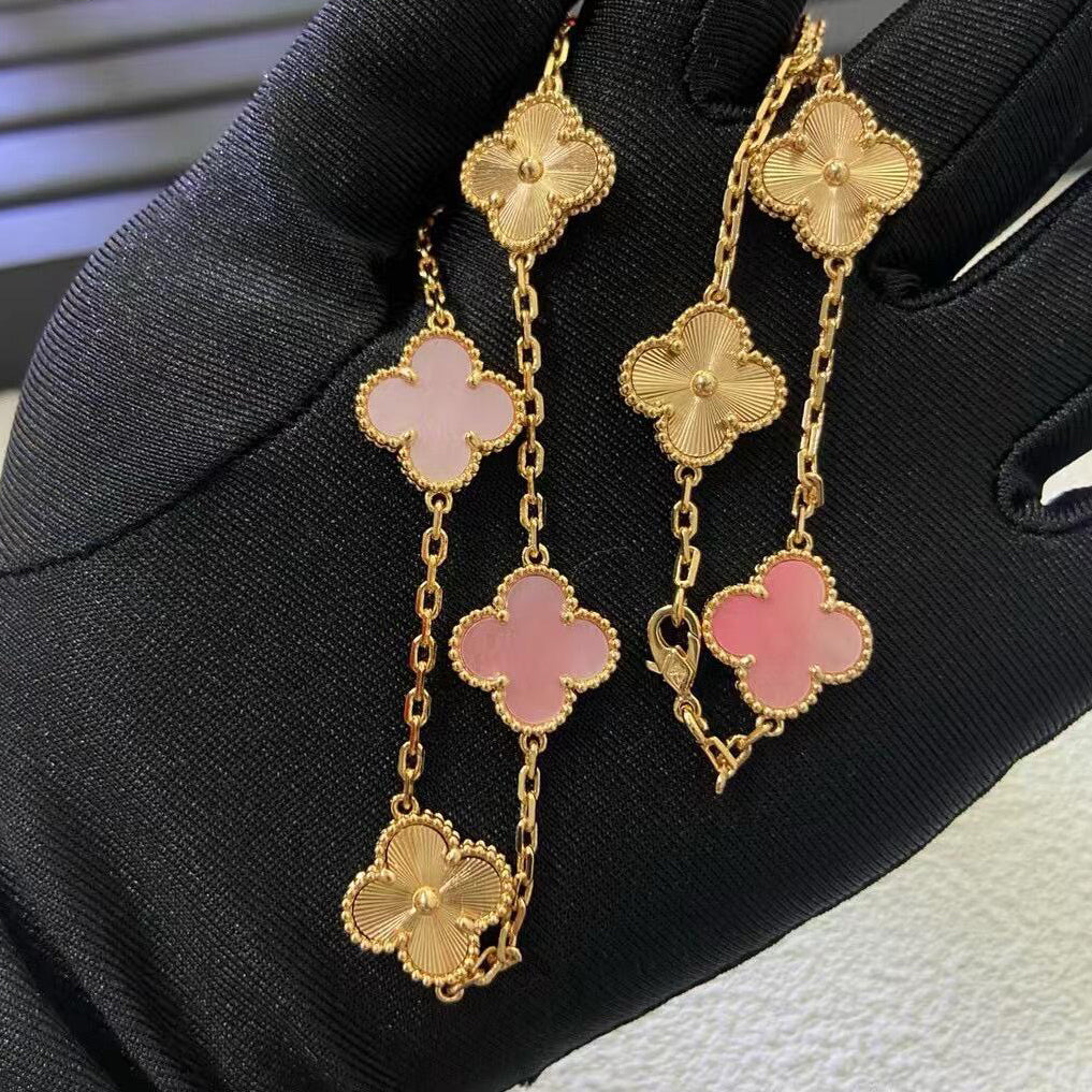 [Cadisa]CLOVER 10 MOTIFS  LASER PINK MOP NECKLACE