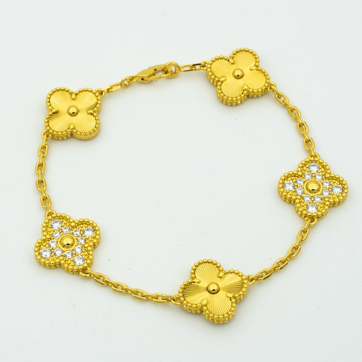 [Cadisa] CLOVER 5 MOTIF LASER BRACELET COLLECTION
