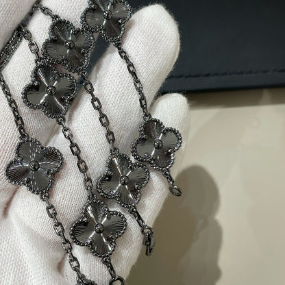 [Cadisa JEWELRY]CLOVER 5 MOTIF BLACK BRACELET