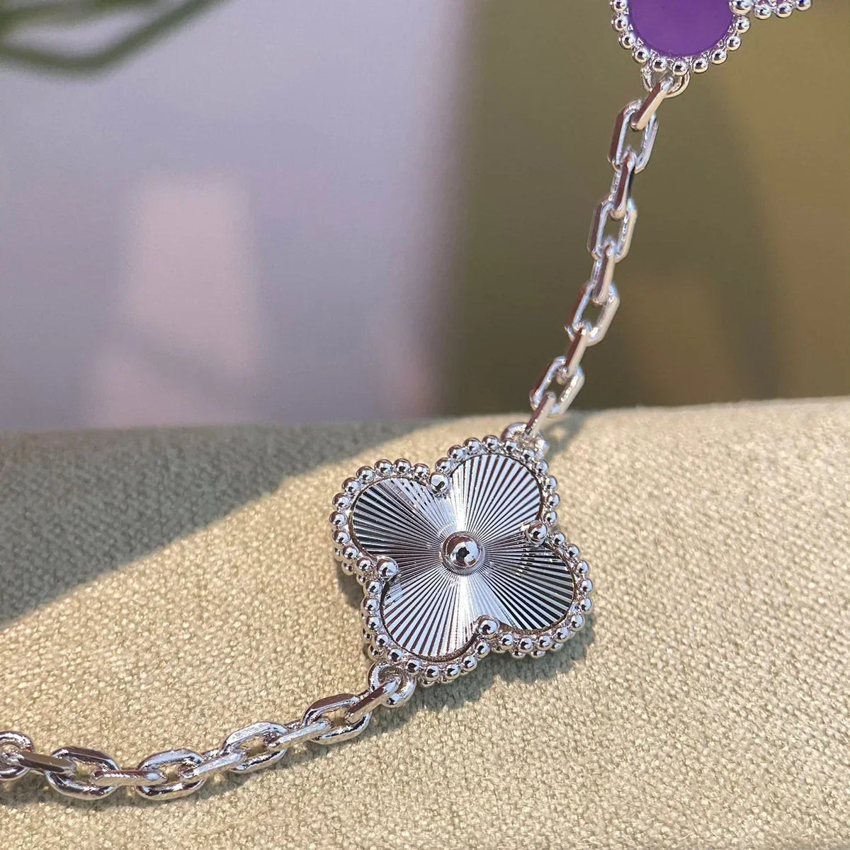 [Cadisa] CLOVER 5 MOTIF VIOLET BRACELET COLLECTION
