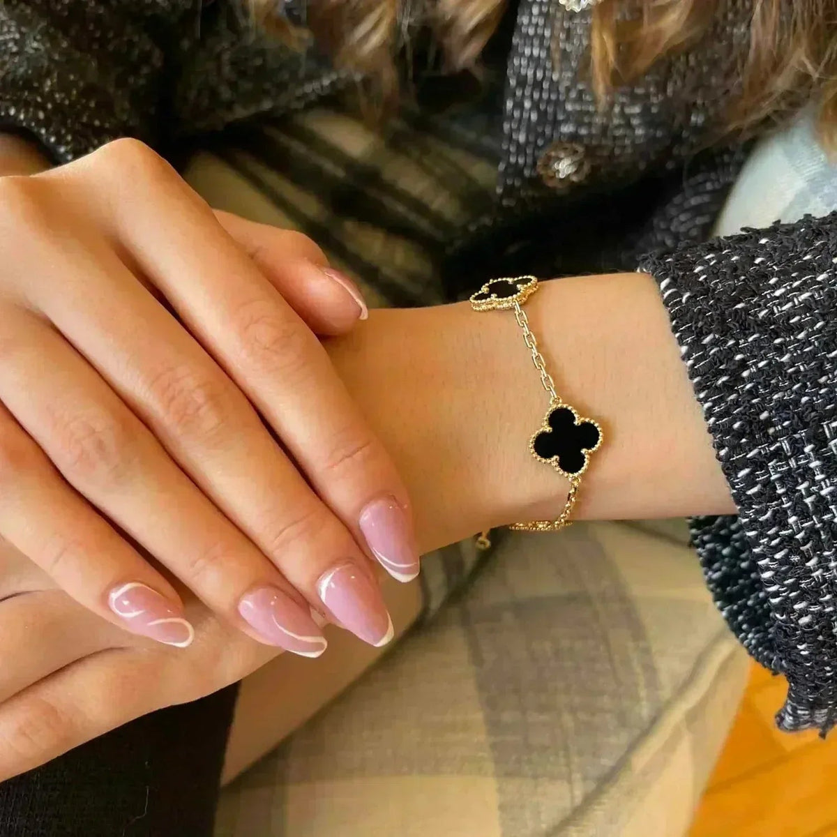 [Cadisa] CLOVER 5 MOTIF ONYXS BRACELET COLLECTION