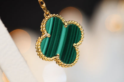 [Cadisa]CLOVER EARRINGS GOLD MALACHITE DIAMOND 3 MOTIF