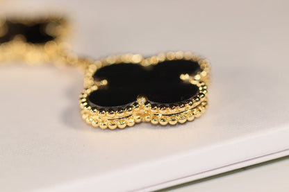 [Cadisa]CLOVER EARRINGS GOLD ONYX MOP 3 MOTIF