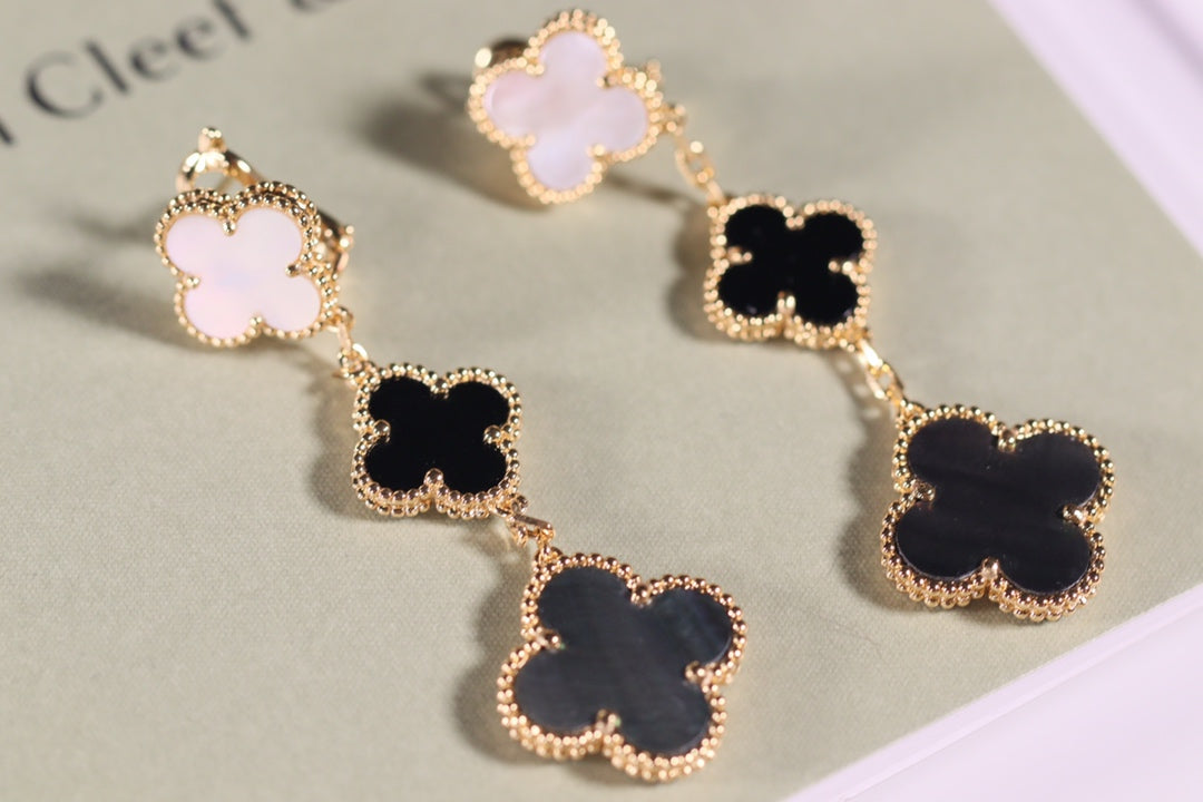 [Cadisa]CLOVER EARRINGS GOLD ONYX MOP 3 MOTIF