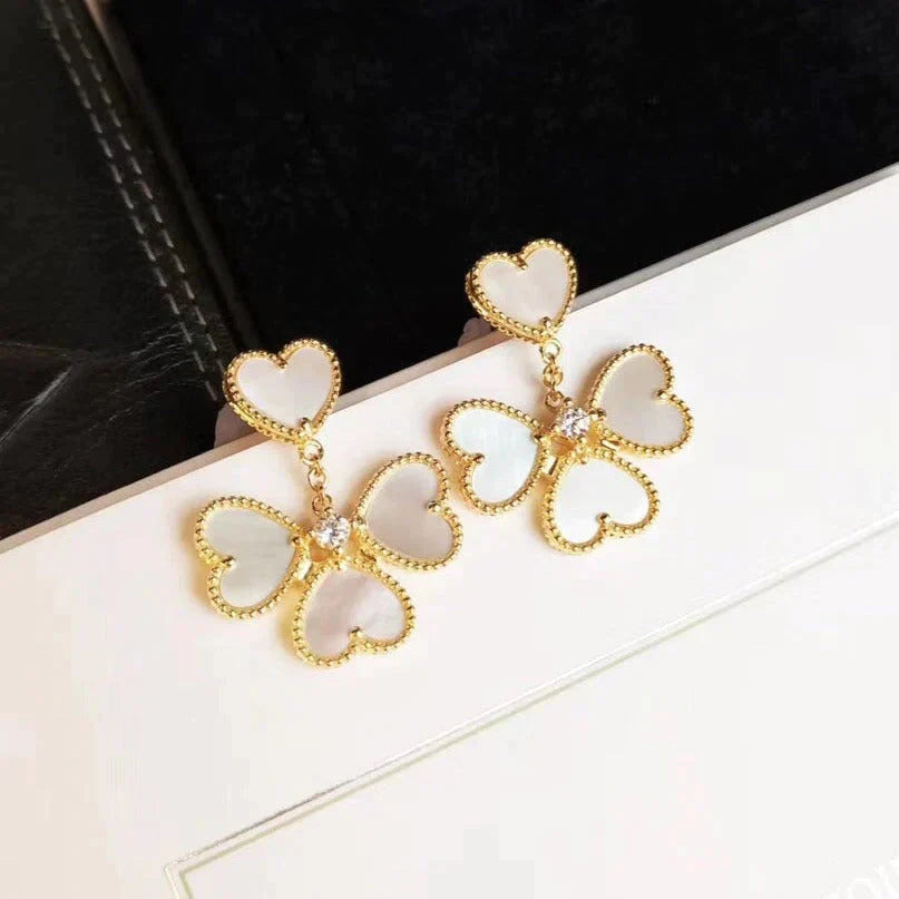 [Cadisa]CLOVER SWEET WHITE MOP EARRINGS