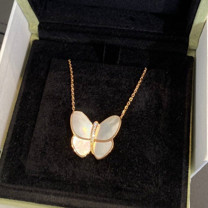 [Cadisa]BUTTERFLY GOLD MOP DIAMOND NECKLACE