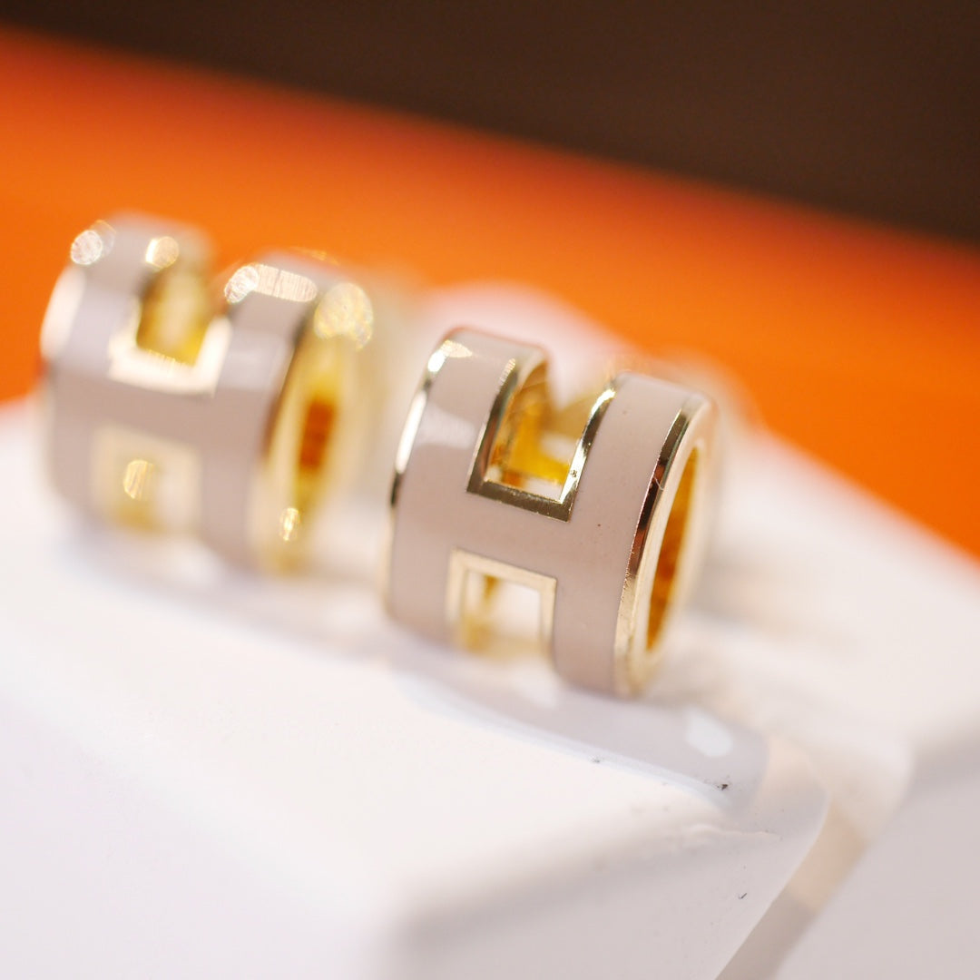 [Cadisa]MINI POP H GOLD EARRINGS GREY