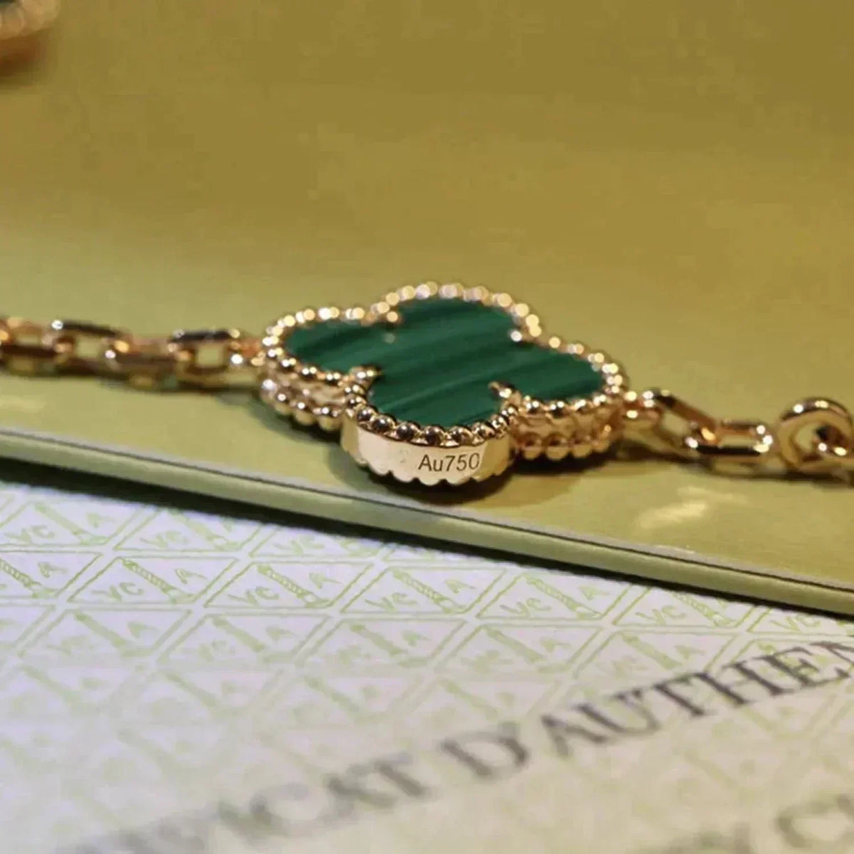 [Cadisa] CLOVER 5 MOTIF MALACHITE BRACELET COLLECTION