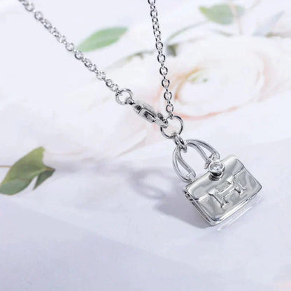 [Cadisa]AMULETTE PEDANT SILVER NECKLACE