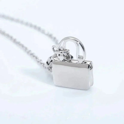 [Cadisa]AMULETTE PEDANT SILVER NECKLACE