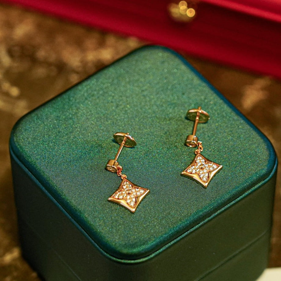 [Cadisa]STAR DIAMONDS EARRINGS GOLD