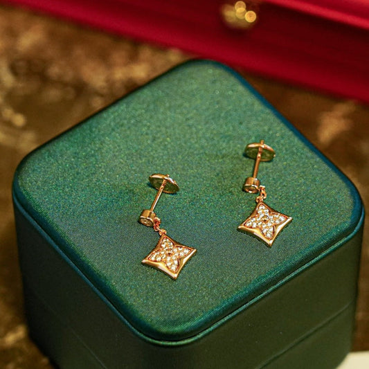 [Cadisa]STAR DIAMONDS EARRINGS GOLD