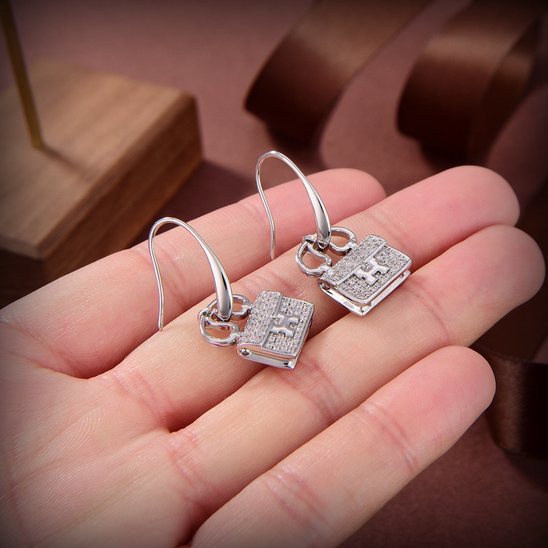 [Cadisa]KELLY DIAMOND EARRINGS