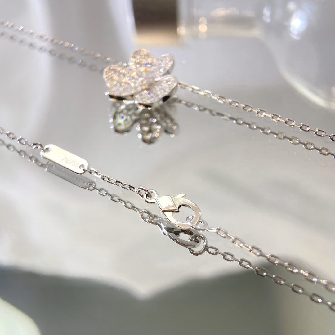 [Cadisa]FLOWER DIAMOND NECKLACE