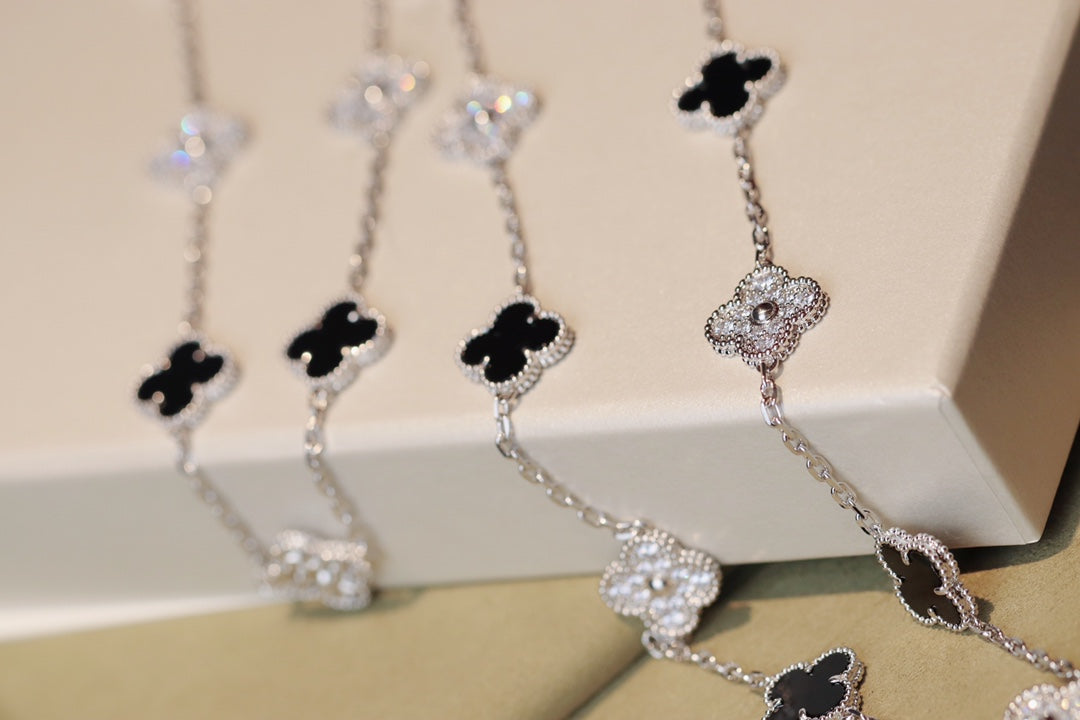 [Cadisa]CLOVER 20 MOTIFS ONYX DIAMOND SILVER