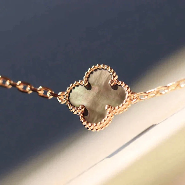 [Cadisa]CLOVER 20 MOTIFS DARK MOP DIAMOND  NECKLACE