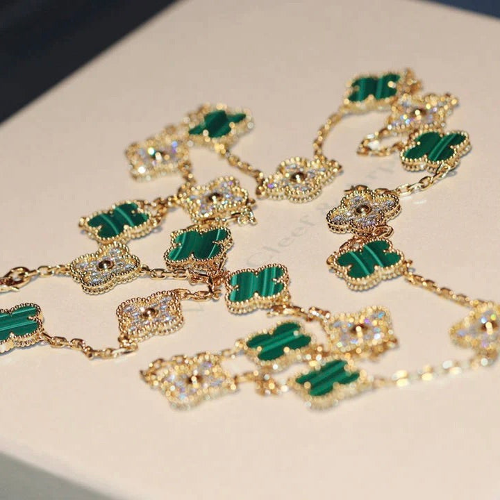 [Cadisa]CLOVER 20 MOTIFS MALACHITE DIAMOND NECKLACE