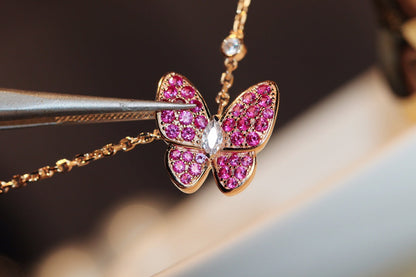 [Cadisa]BUTTERFLY RED DIAMOND ROSE GOLD NECKLACE