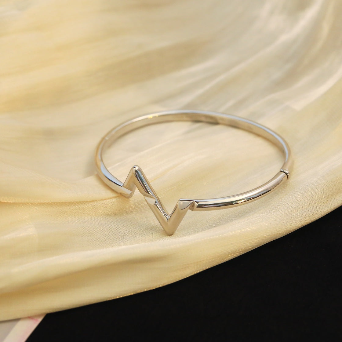 [Cadisa]VOLTE UPSITE DOWN BRACELET
