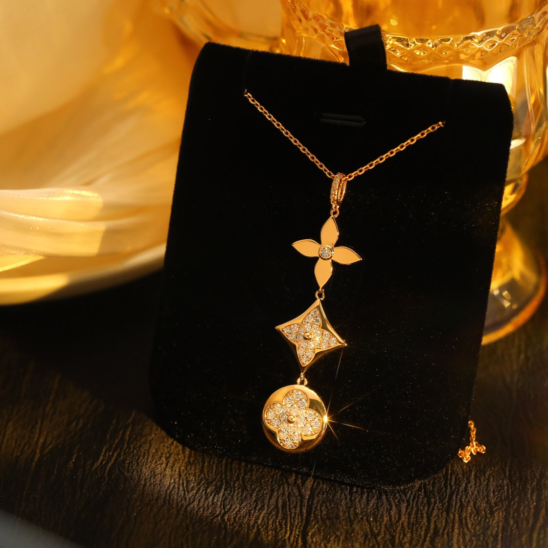 [Cadisa]STAR AND SUN DIAMOND PINK GOLD NECKLACE