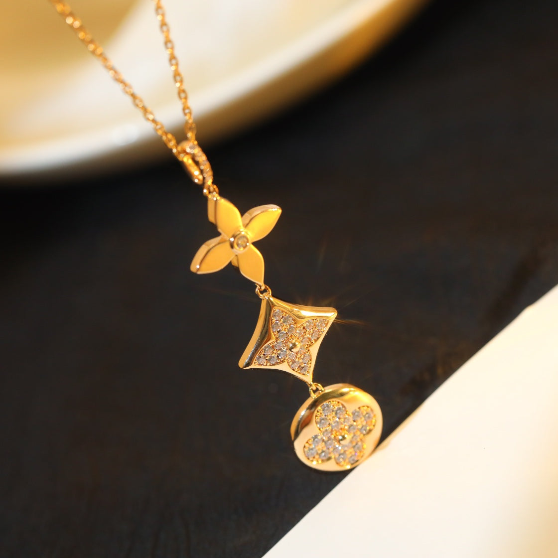 [Cadisa]STAR AND SUN DIAMOND PINK GOLD NECKLACE