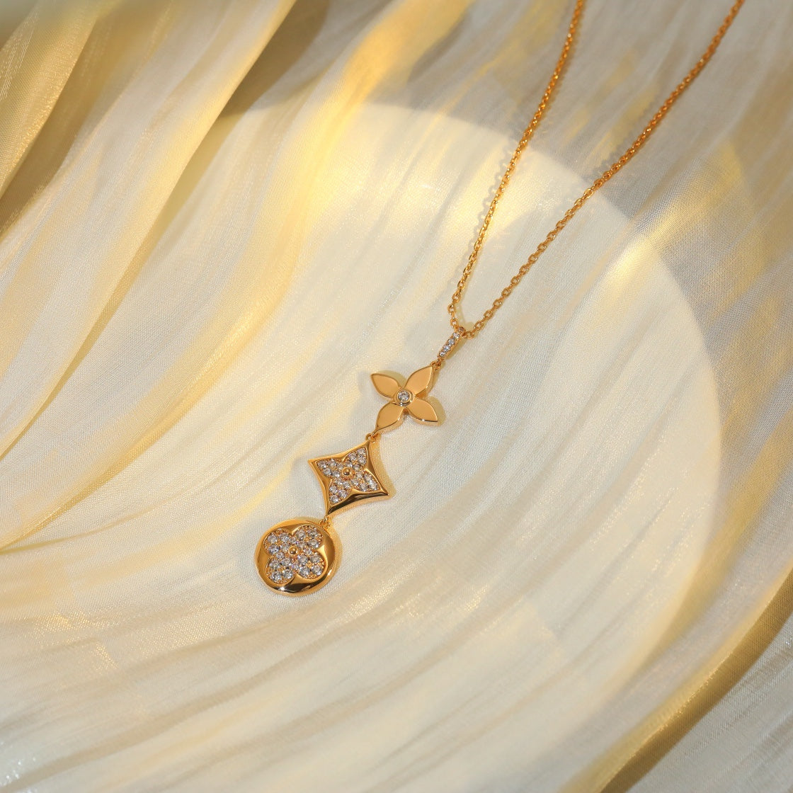 [Cadisa]STAR AND SUN DIAMOND PINK GOLD NECKLACE