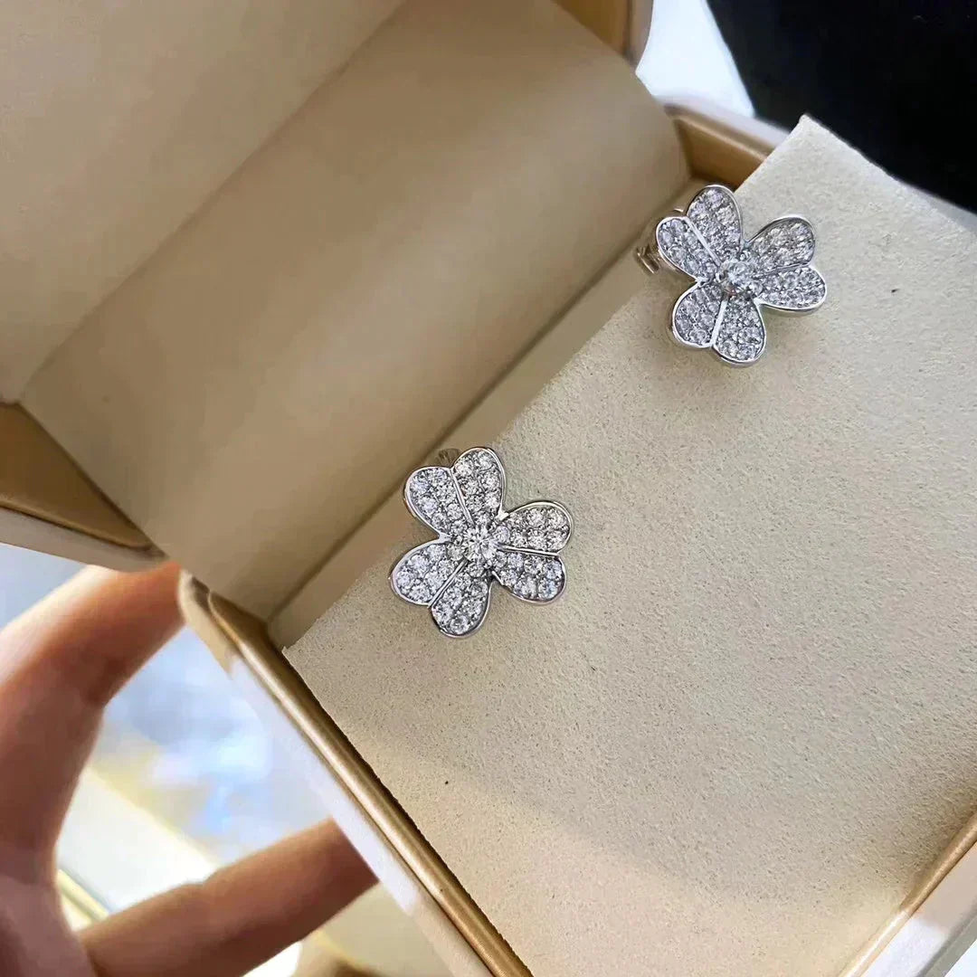 [Cadisa]CLOVER COMOS DIAMOND EARRINGS SILVER