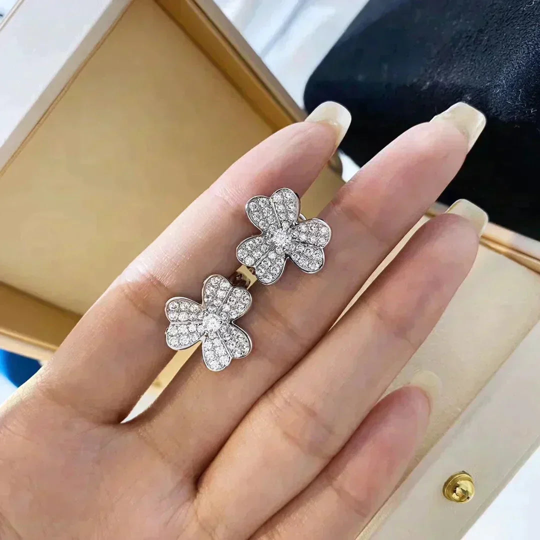 [Cadisa]CLOVER COMOS DIAMOND EARRINGS SILVER