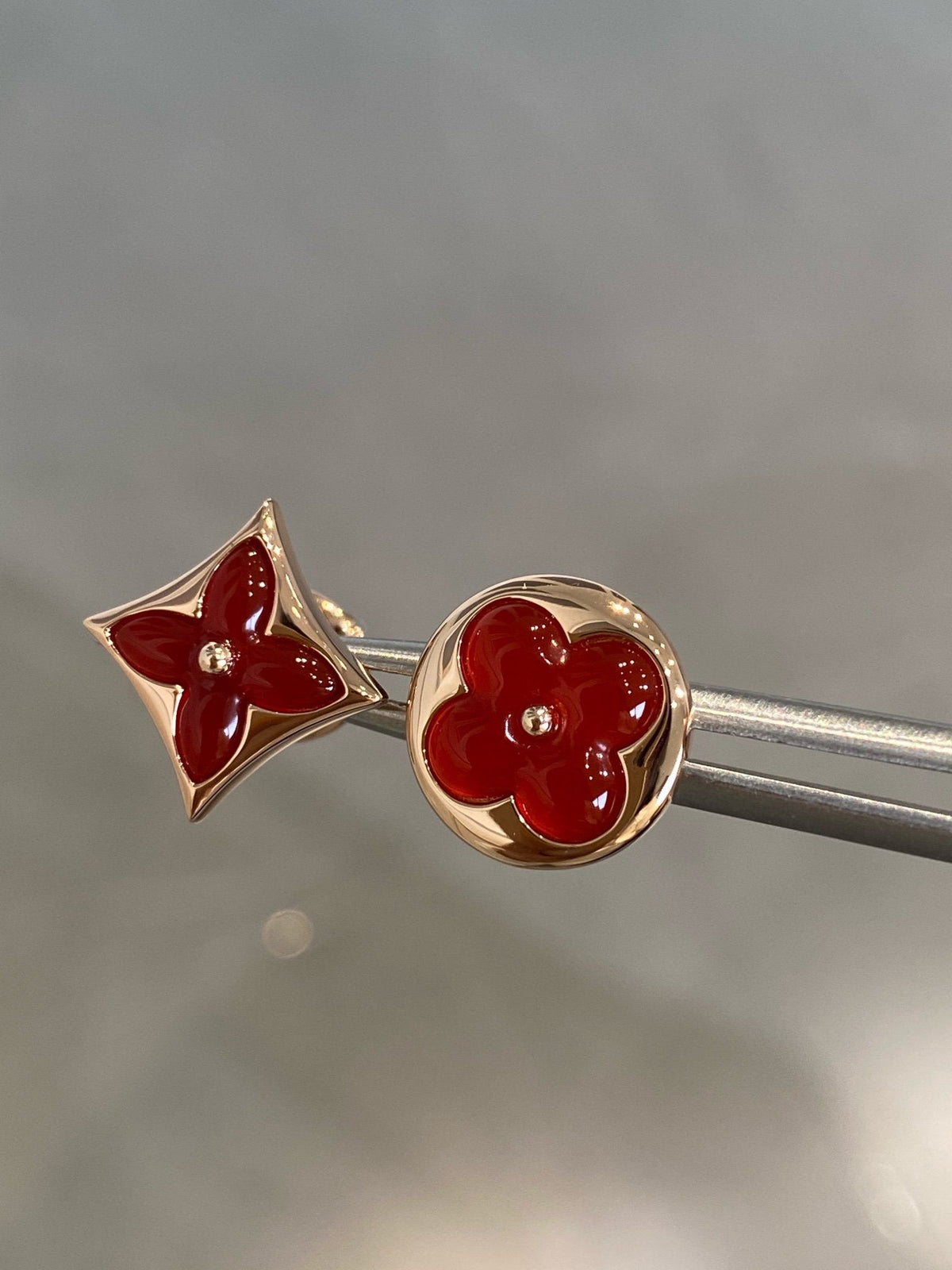 [Cadisa]STAR AND SUN PINK GOLD CARNELIAN STUD EARRINGS