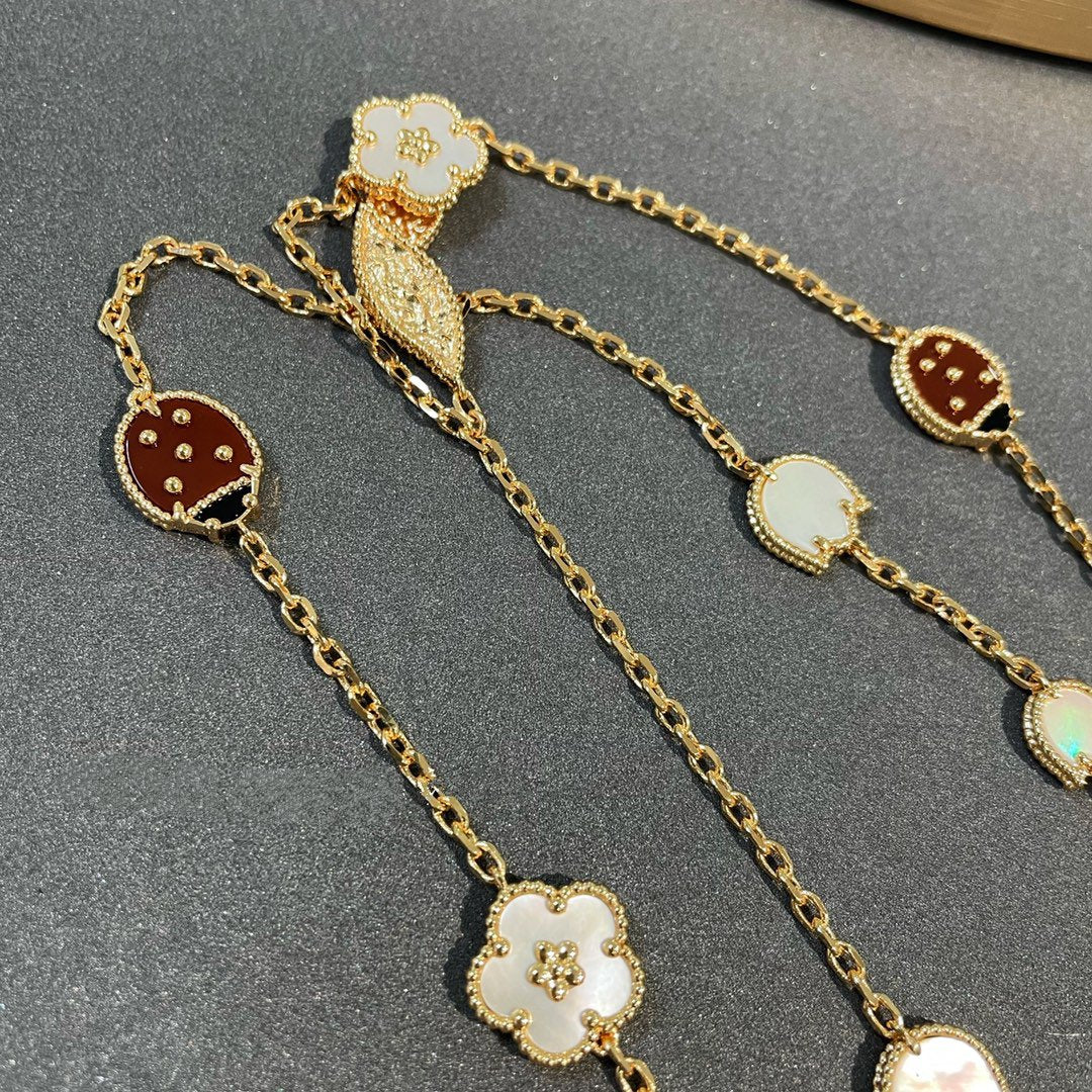 [Cadisa]LUCKY SPRING 15 MOTIFS GOLD NECKLACE