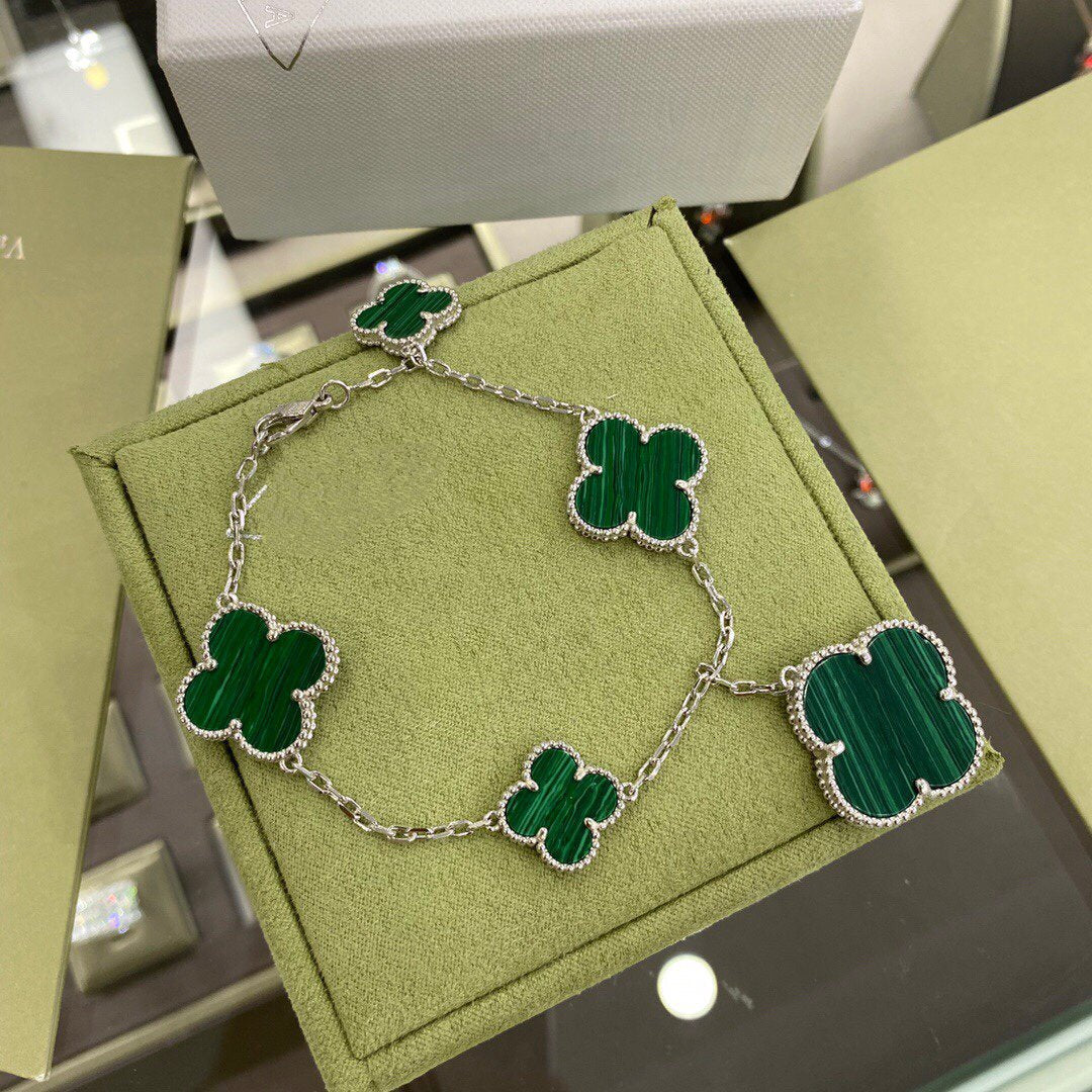 [Cadisa]CLOVER 5 MOTIFS SIVLER MALACHITE BRACELET