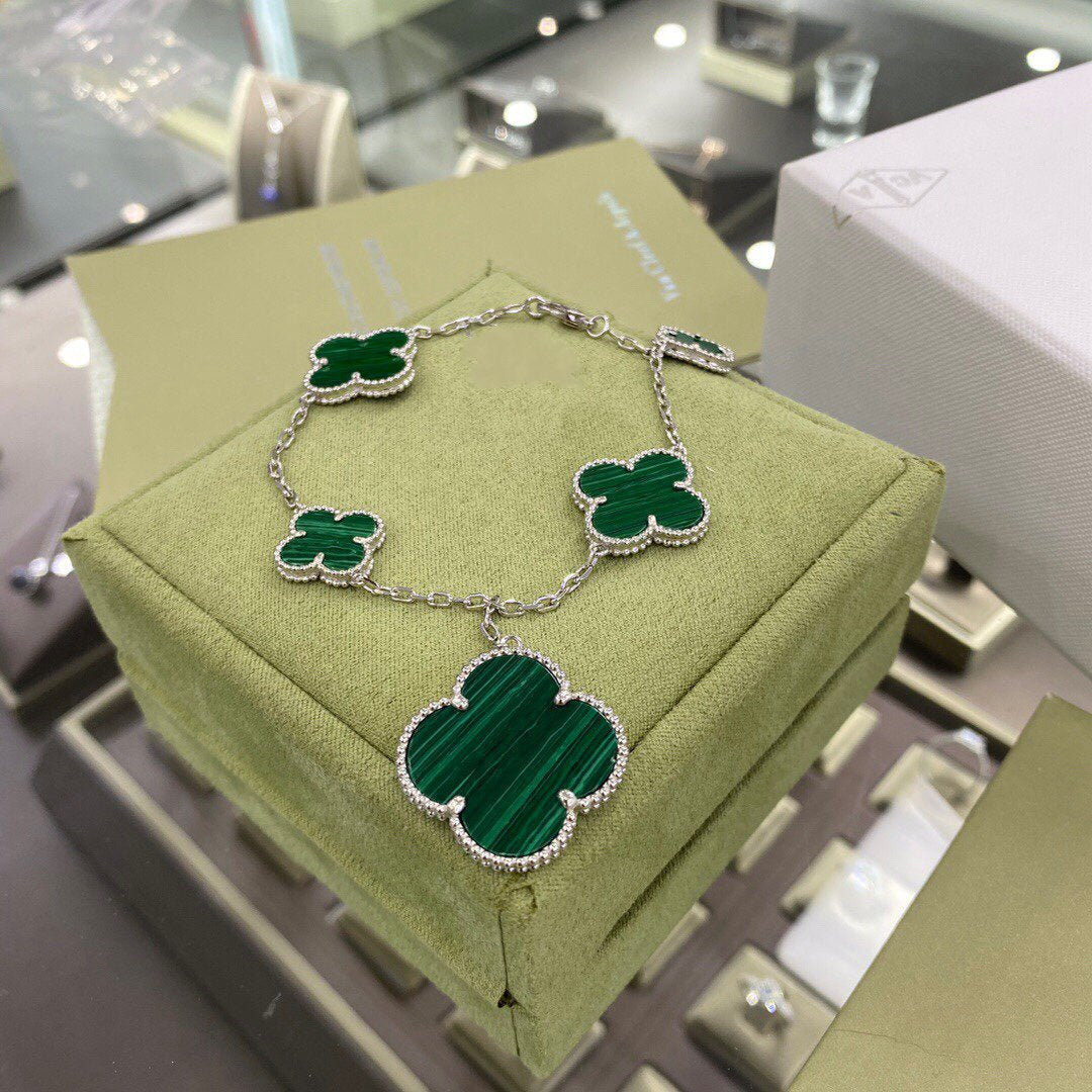 [Cadisa]CLOVER 5 MOTIFS SIVLER MALACHITE BRACELET