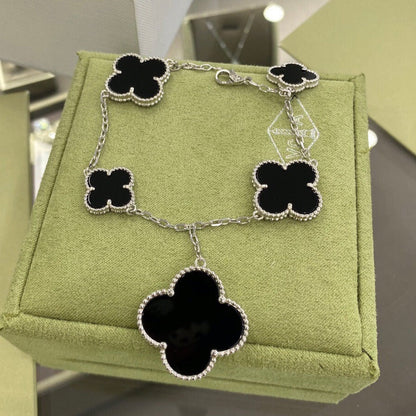 [Cadisa]CLOVER 5 MOTIFS SIVLER ONYX BRACELET