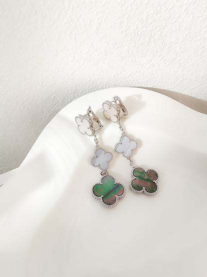[Cadisa]CLOVER 3 MOTIFS CHALCEDONY DARK MOP SILVER EARRINGS