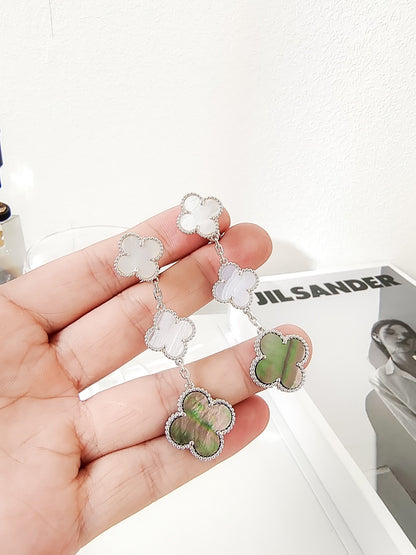 [Cadisa]CLOVER 3 MOTIFS CHALCEDONY DARK MOP SILVER EARRINGS