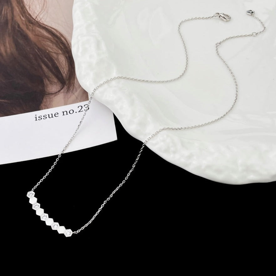 [Cadisa]BEE MY LOVE DIAMOND NECKLACE