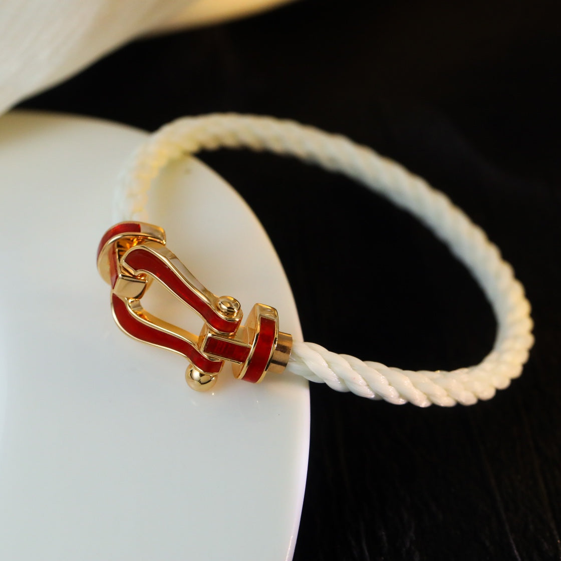 [Cadisa]FORCE 10 WHITE TEXTILE DIAMOND PAVED