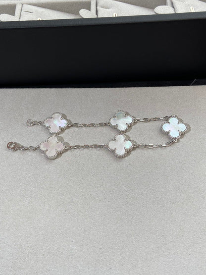 [Cadisa]CLOVER WHITE PEARL MOP 5 MOTIF BRACELET COLLECTION