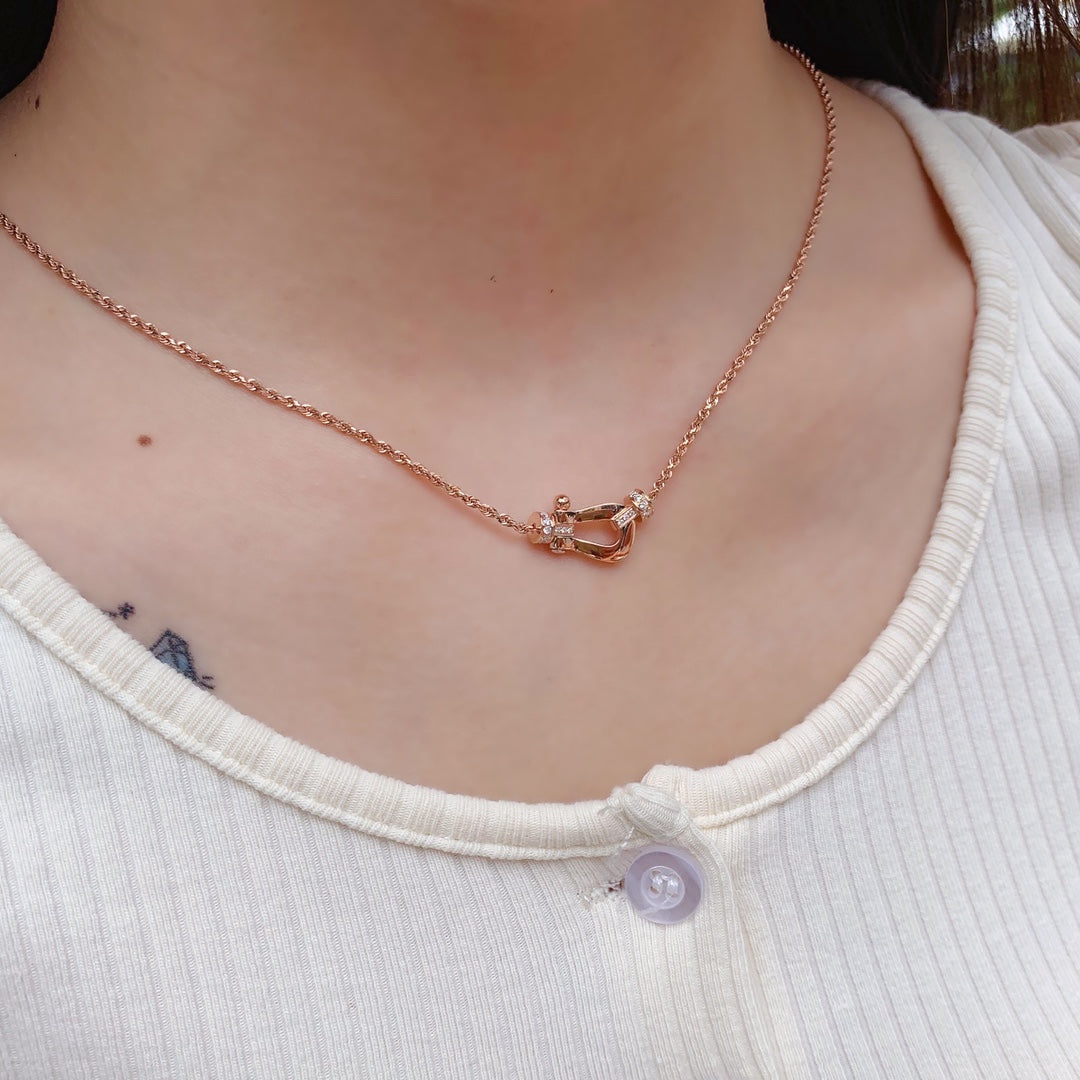 [Cadisa]FORCE 10 PINK GOLD DIAMOND NECKLACE