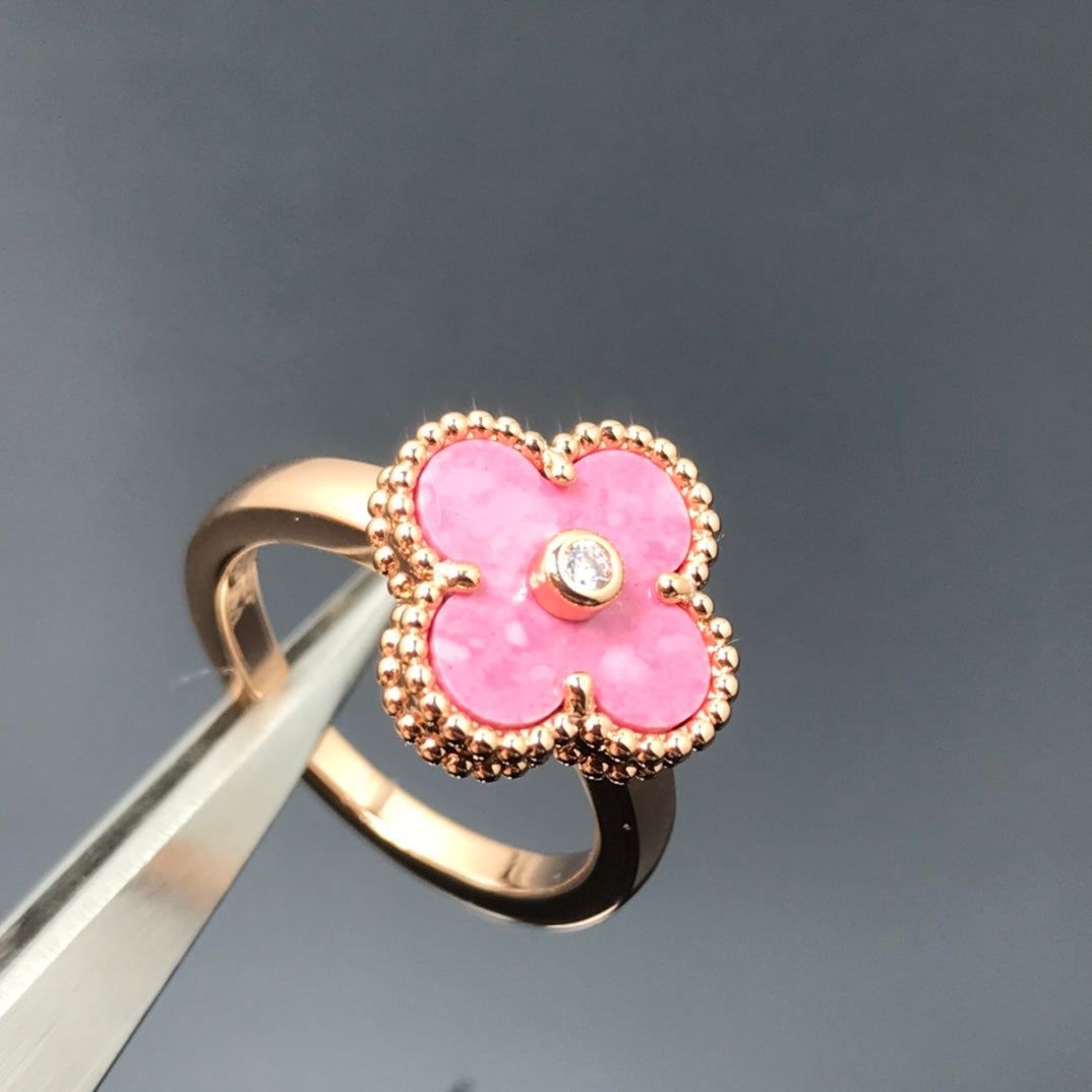 [Cadisa]CLOVER RHODONITE ROSE GOLD RING
