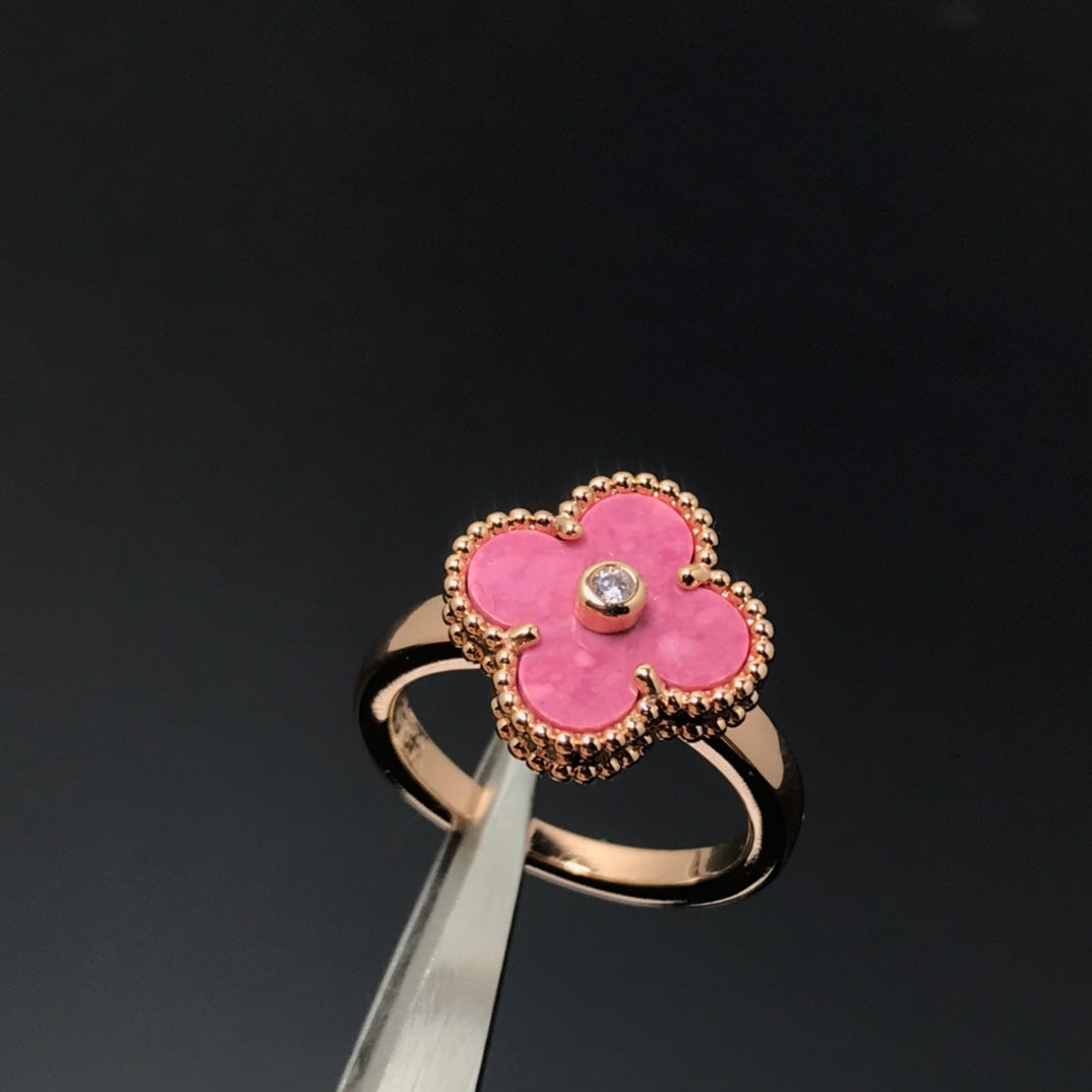 [Cadisa]CLOVER RHODONITE ROSE GOLD RING