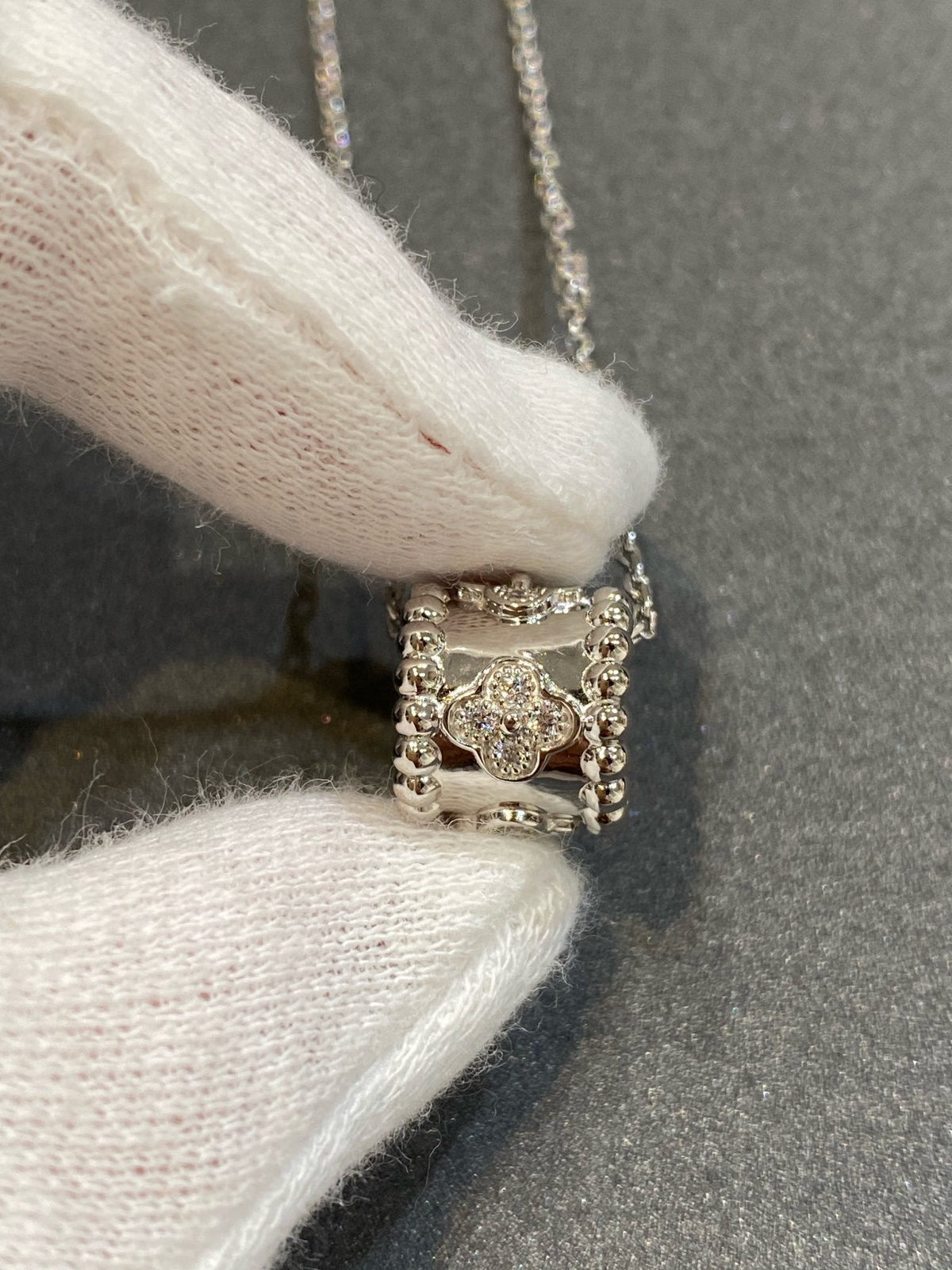 [Cadisa]PERLEE PEDANT SIVLER DIAMOND NECKLACE