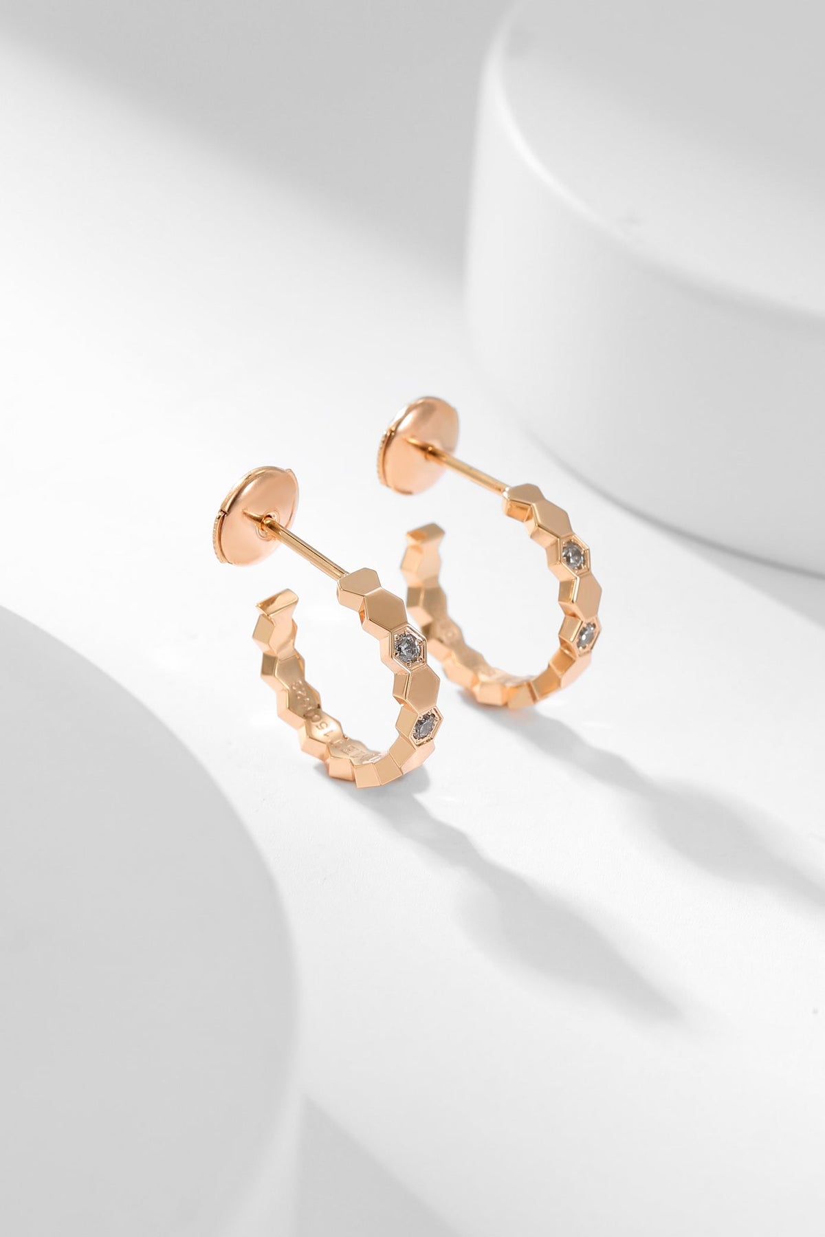 [Cadisa]BEE LOVE DIAMOND HOOP EARRINGS