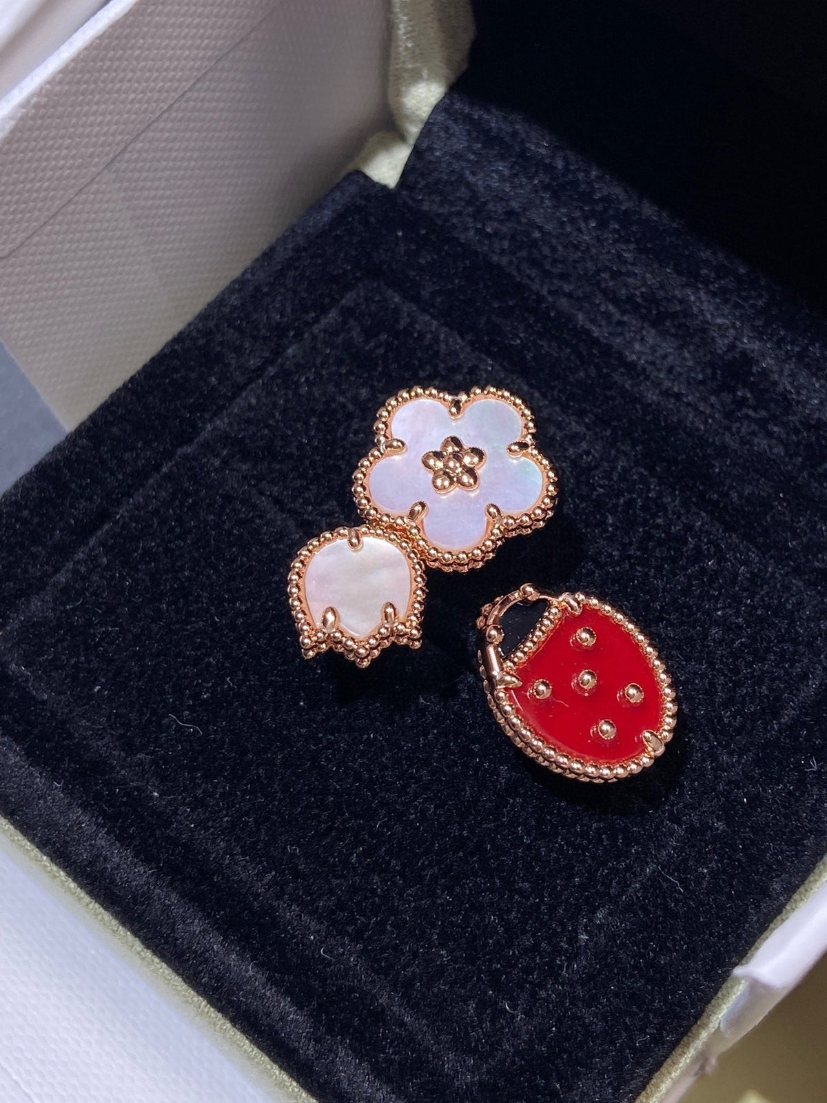 [Cadisa]LUCKY 3 MOTIF ROSE GOLD RING