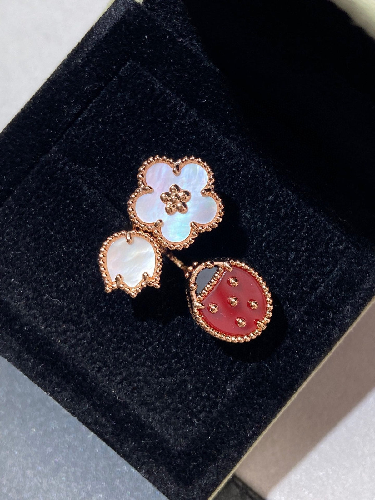 [Cadisa]LUCKY 3 MOTIF ROSE GOLD RING