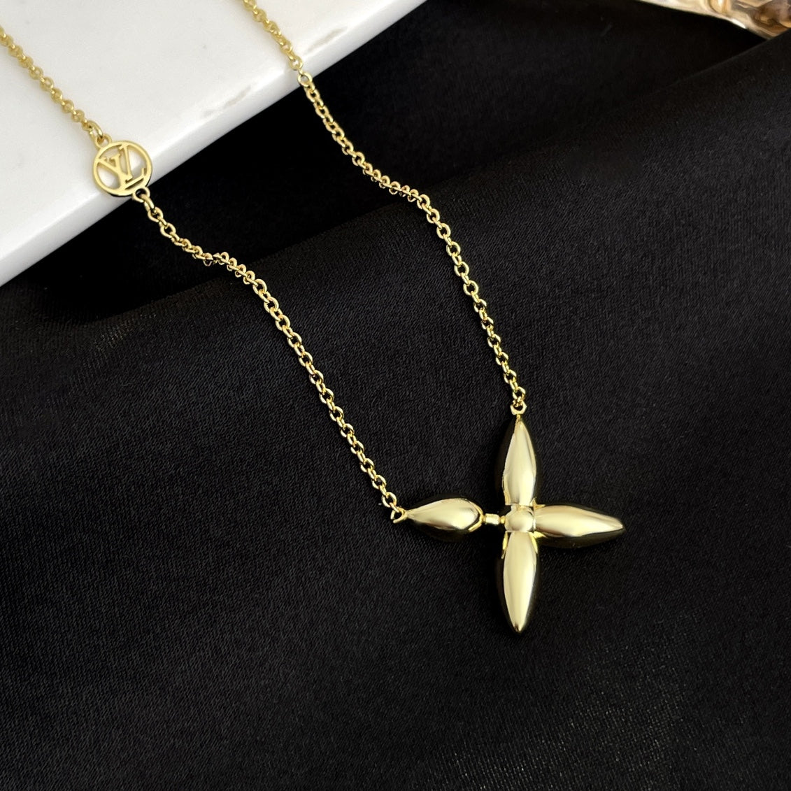 [Cadisa]LOUISETTE GOLD NECKLACE