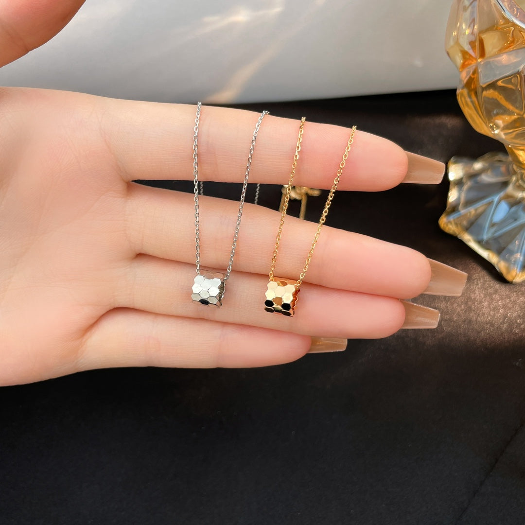 [Cadisa]BEE MINI NECKLACE