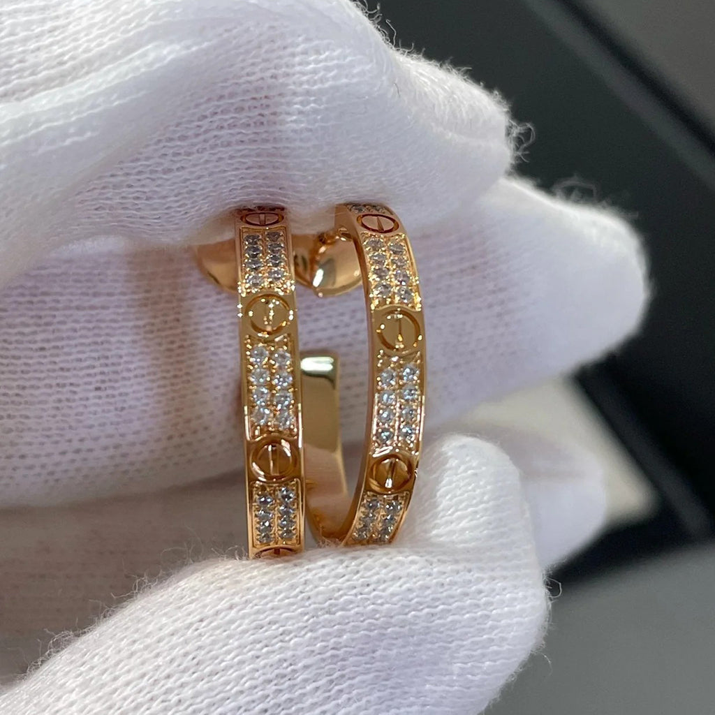 [Cadisa] LOVE EARRINGS 3.6MM DIAMOND PAVED